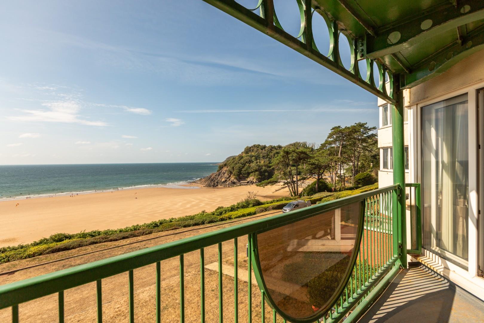Caswell Bay Court, Caswell Road, Caswell, Swansea, SA3 4RY